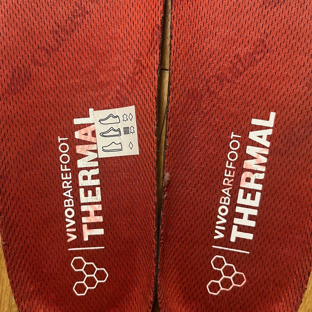 Two pairs Vivobarefoot women’s thermal insoles - Picture 3 of 4